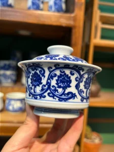 Scrolling Lotus Gaiwan — view 5