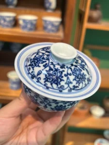 Scrolling Lotus Gaiwan — view 8