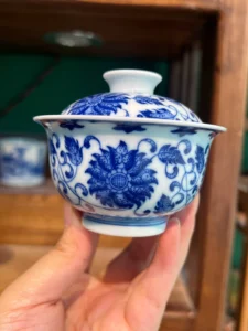 Scrolling Lotus Gaiwan — view 3