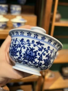 Scrolling Lotus Gaiwan — view 5