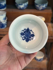 Scrolling Lotus Gaiwan — view 8
