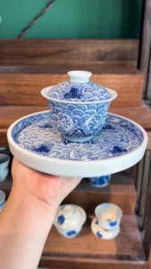 Waves & Cliffs Gaiwan