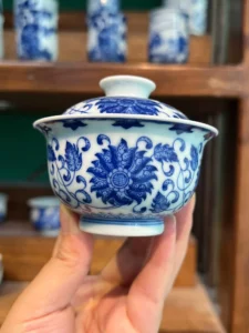 Scrolling Lotus Gaiwan — view 4