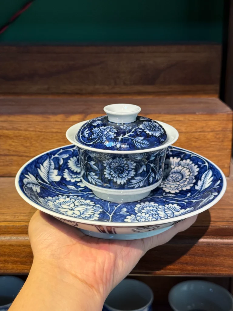 Peony Gaiwan