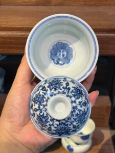 Scrolling Lotus Gaiwan — view 5