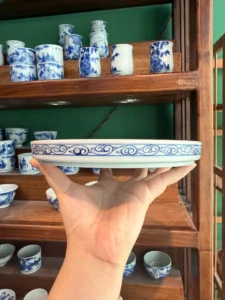 Scrolling Flowers Gaiwan — view 3