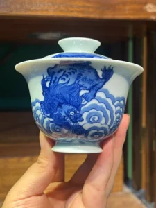 Playful Lions Gaiwan — view 2