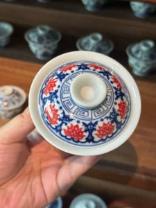 Scrolling Lotus Gaiwan — view 5