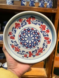 Scrolling Lotus Gaiwan — view 2
