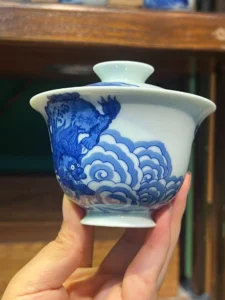 Playful Lions Gaiwan — view 3