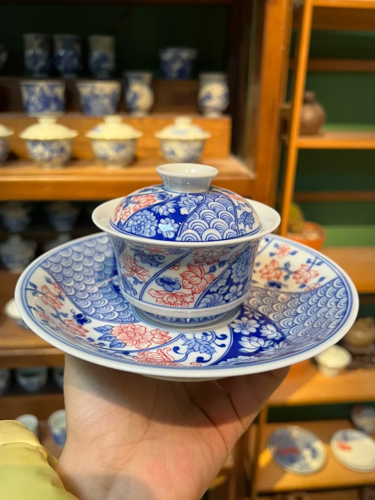 A Thousand Flowers Gaiwan