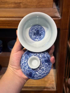 Waves & Cliffs Gaiwan — view 4