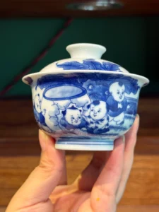 Children at Play Gaiwan