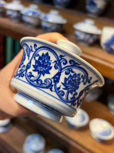 Scrolling Lotus Gaiwan — view 5