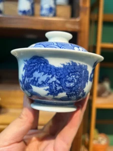 Playful Lions Gaiwan — view 6