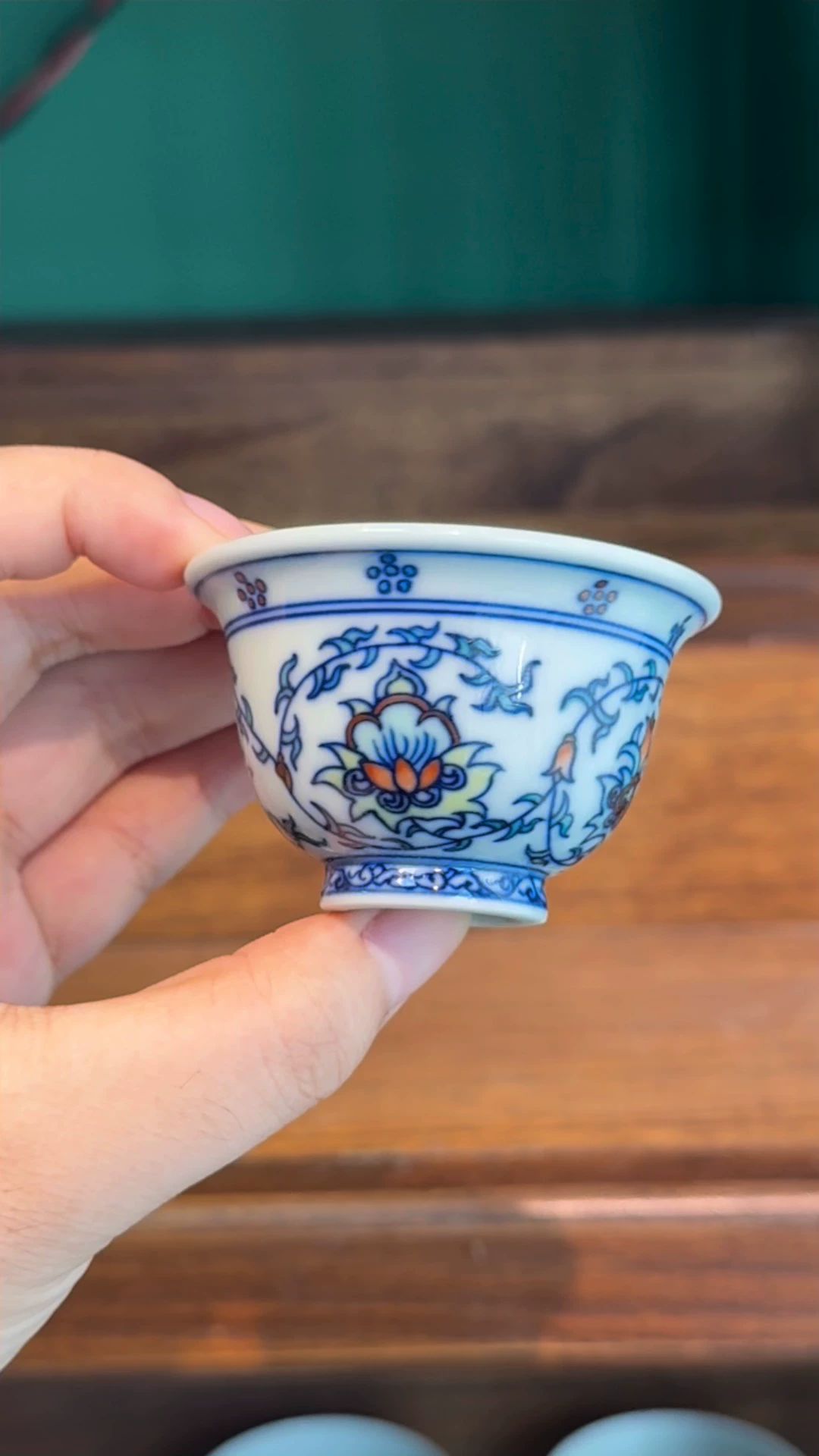 Scrolling Lotus Tea Cup