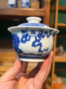 Playful Lions Gaiwan — view 4