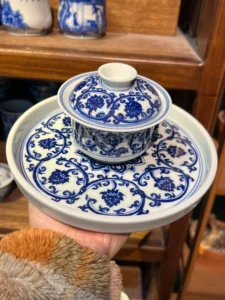 Scrolling Lotus Gaiwan — view 2