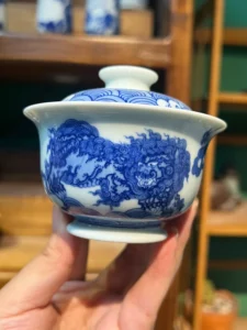 Playful Lions Gaiwan — view 3