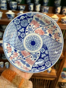 A Thousand Flowers Gaiwan — view 2