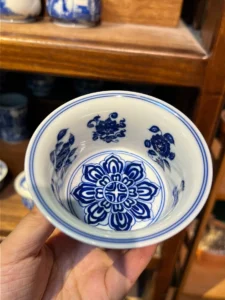 Scrolling Lotus Gaiwan — view 8