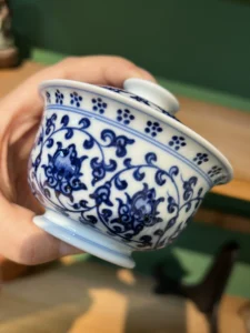 Scrolling Lotus Gaiwan — view 4