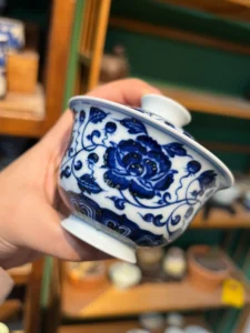 Scrolling Lotus Gaiwan — view 4