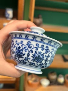 Scrolling Lotus Gaiwan — view 5