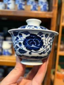 Scrolling Lotus Gaiwan — view 3